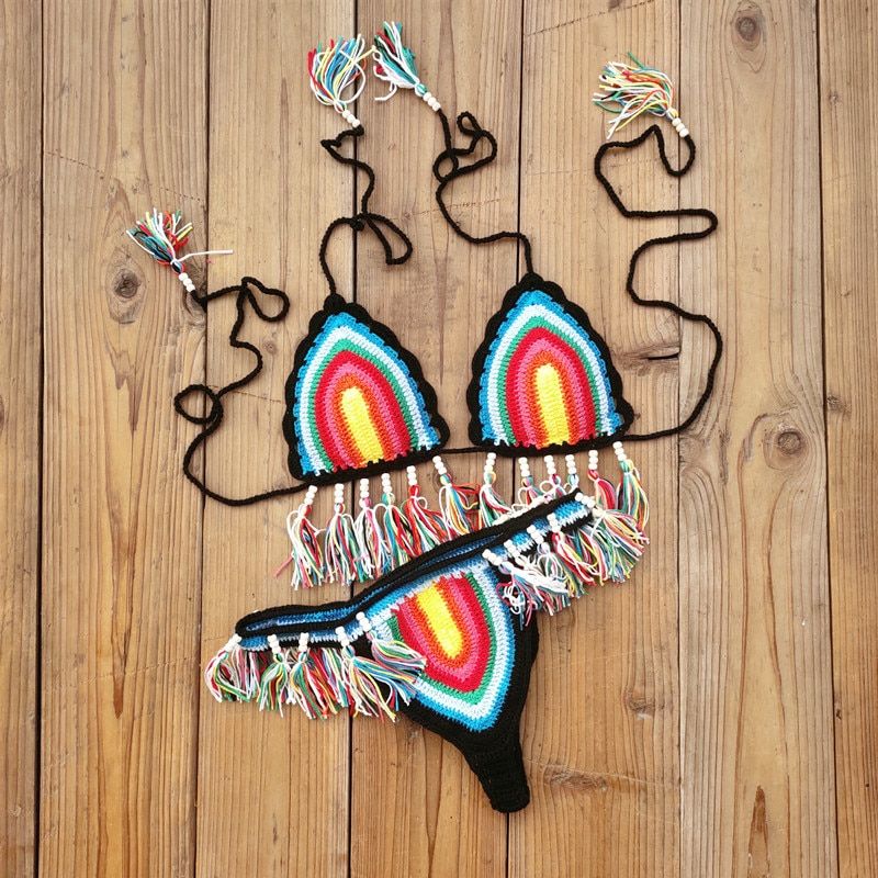 Bikini de ganchillo decorado con borlas hecho a mano - Imagen 6