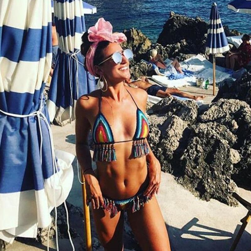 Bikini de ganchillo decorado con borlas hecho a mano - Imagen 18